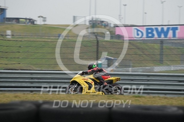 2024_08_18_PBK_42311 | Sportfotografie; SlowMotion; Video; Rennstrecke; Hafeneger; Speer; Racing; RSE; BMW; CBO; Trackday; Motorsportarena; Hockenheimring; Brno; Most; Barcelona; Valencia