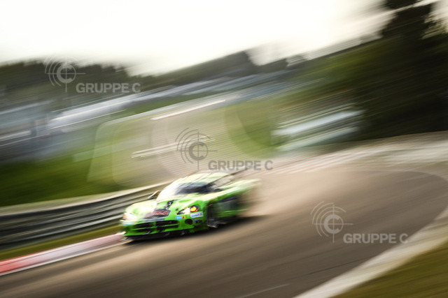 24hNbr18_0133267JF_ES | 24h Nürburgring 2018 - Foto: Gruppe C Photography; #013 Chrysler Doge Viper CC, skate-aid e.V.: Titus Dittmann, Bernd Albrecht, Reinhard Schall, Michael Lachmayer - Realisiert mit Pictrs.com