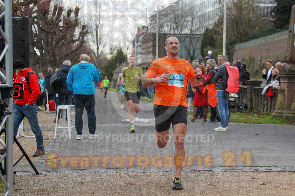 221231_1151_EV4_7759 | Sportfotografie im Rhein-Sieg Kreis, Köln, Bonn, NRW, Rheinland Pfalz, Hessen, etc. Unser Tätigkeitsfeld umfasst den Laufsport vom Volkslauf über den Marathon, Duathlon, Triathon bis zum Ultralauf wie Kölnpfad Ultra oder Schindertrail.