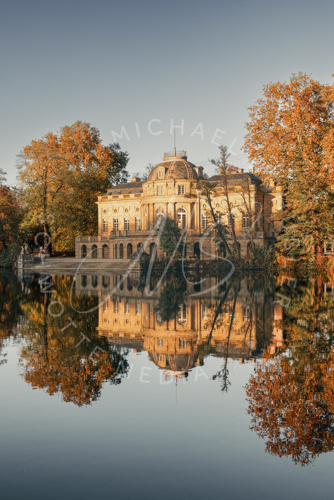 2024-10-29 Schloss Monrepos Herbst 032-2 | Schwotte Media - Realisiert mit Pictrs.com
