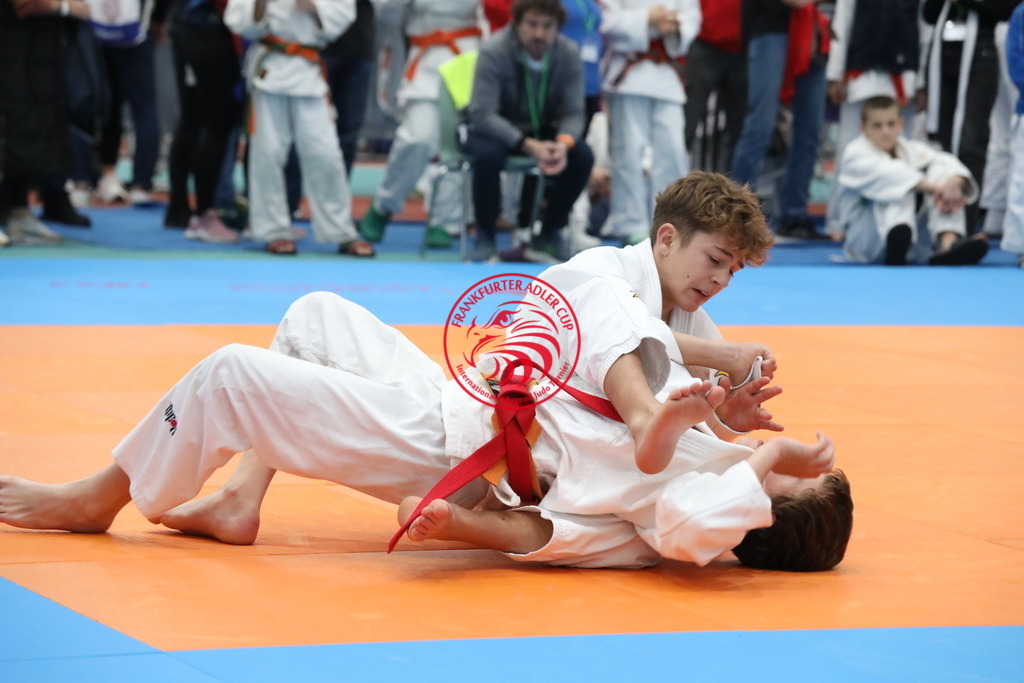 1J7A2859 | Fotos vom Adler Cup - Pictures from Adler Cup

Hier findet Ihr alle Eindrücke und großen Momente der Adler Cup Wochenenden. Here you will find all impressions and great moments of the Adler Cup weekends. - Realisiert mit Pictrs.com