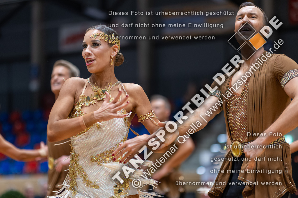 20260328-02074 | Hier finden Sie Tanz Bilder vom Latein und Standard Formationen tanzen. Sportbilder vom Tanzsport. Schöne Fotos und von Weltmeisterschaft, Europameisterschaft, Bundesliga, Regionalliga, Oberliga und Landesliga sowie von GOC Stuttgart, DanceComp, WM Bremen