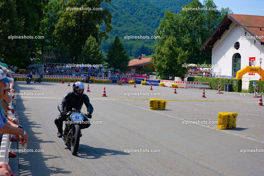 P1014864 | Erleben Sie atemberaubende, hochqualitative Fotos Ihrer Fahrt entlang der malerischen Alpenstraßen. Besuchen Sie alpineshots.com, um professionelle Aufnahmen Ihrer unvergesslichen Reise zu finden und zu kaufen - Realisiert mit Pictrs.com