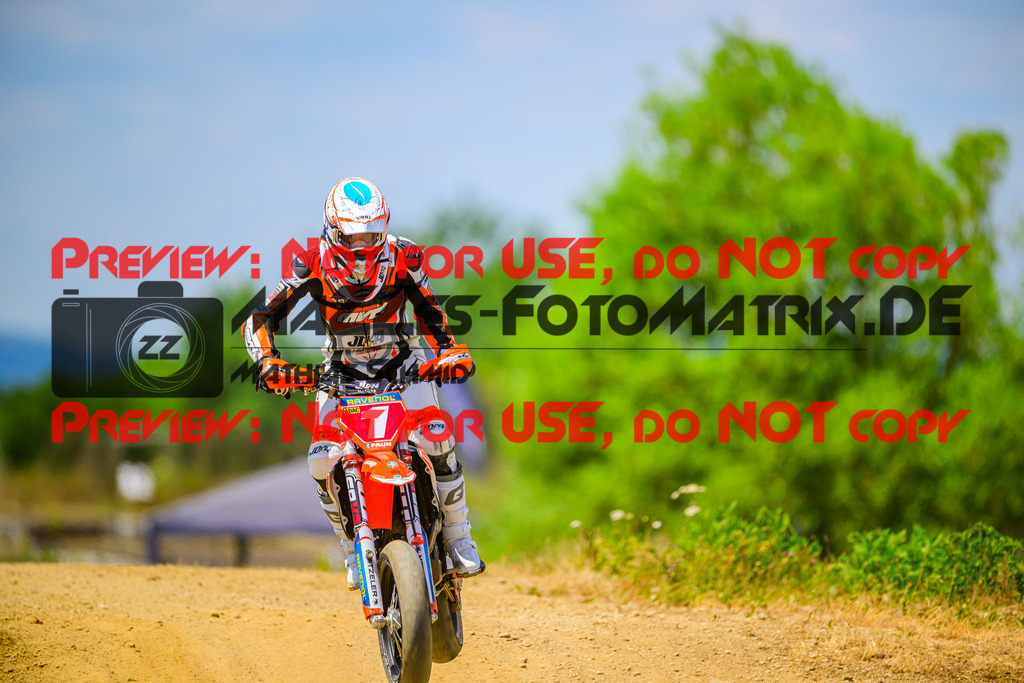MaZZes_Fotomatrix_20250704_6007705_7592 | ROT