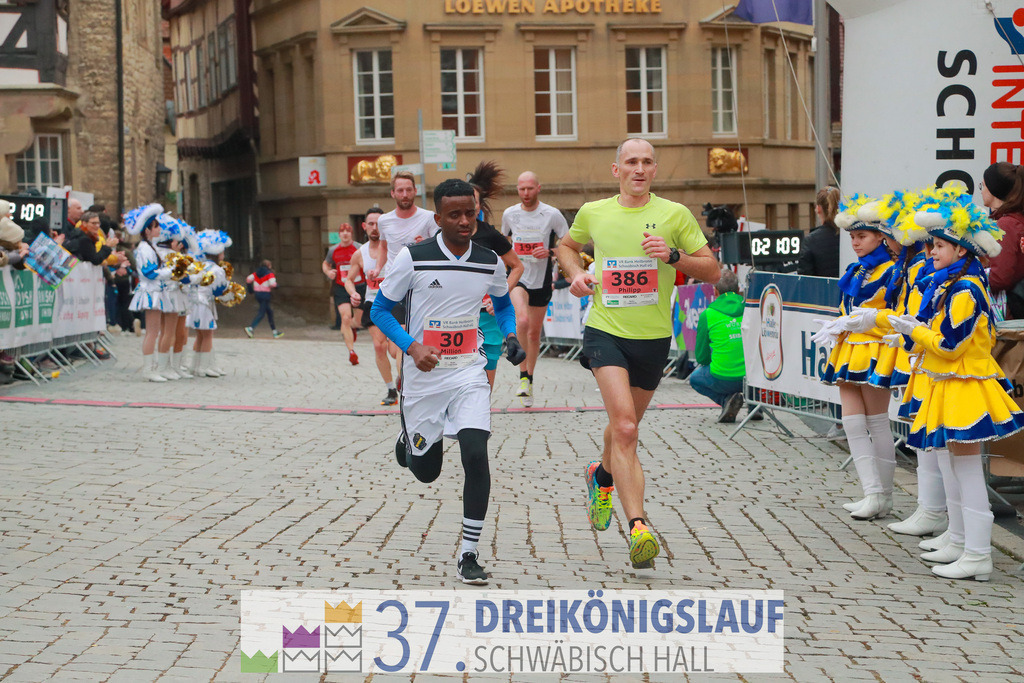 VR Bank Hauptlauf 10000m | 3 Koenigslauf 2023 - Realisiert mit Pictrs.com