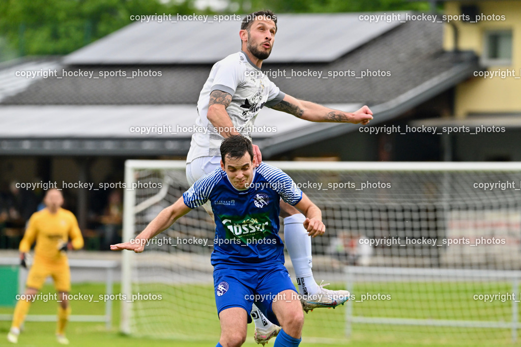 ASKÖ Köttmannsdorf vs. SV Dellach Gail | #32 Martin Jantschgi Dellach Gail, #19 Christopher Sallinger ASKÖ Köttmannsdorf, ASKÖ Köttmannsdorf vs. SV Dellach Gail, ASKÖ Köttmannsdorf vs. SV Dellach Gail am 15.05.2024 in Köttmannsdorf (Sportplatz Köttmannsdorf), Austria, (Photo by Bernd Stefan)