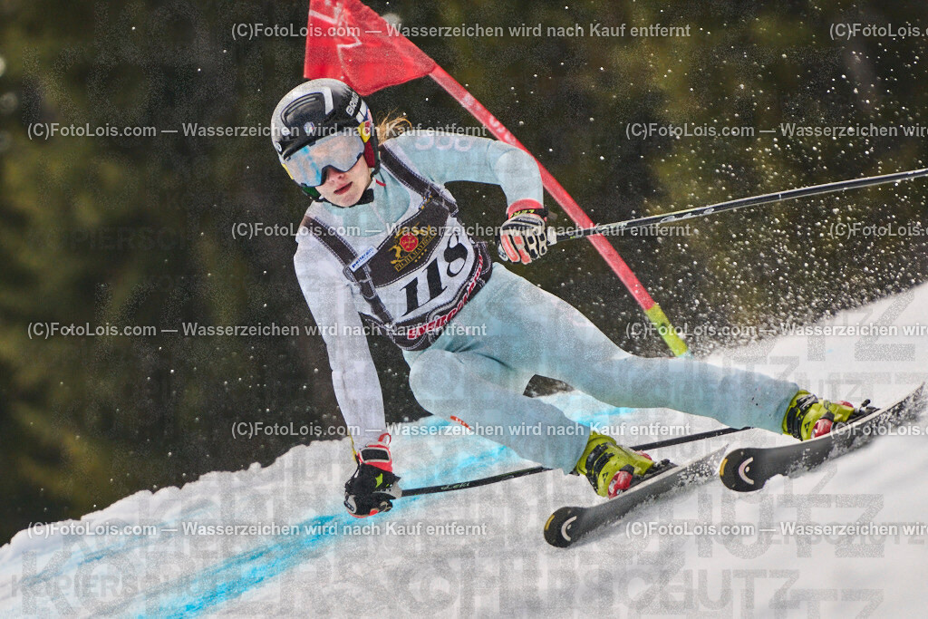 ALP1609_steir-MASTERS-Meistersch-SG_Reiteralm_WURM Valentina | MASTERS-LM-Super-G Steiermark mit Wiener-LM auf der Reiteralm am Fr 28. März 2025.                         Veranstalter: Steirischer Skiverband (5000)Durchführender Verein: WSV Pichl-Reiteralm (5083)