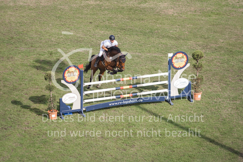230715_LC_M2-SprmstAnf-716 | Deine schönsten Turniermomente als professionelle Fotos! Entdecke hochwertige Pferdesport-Fotografie im Online-Shop. Jetzt Fotos finden & bestellen!