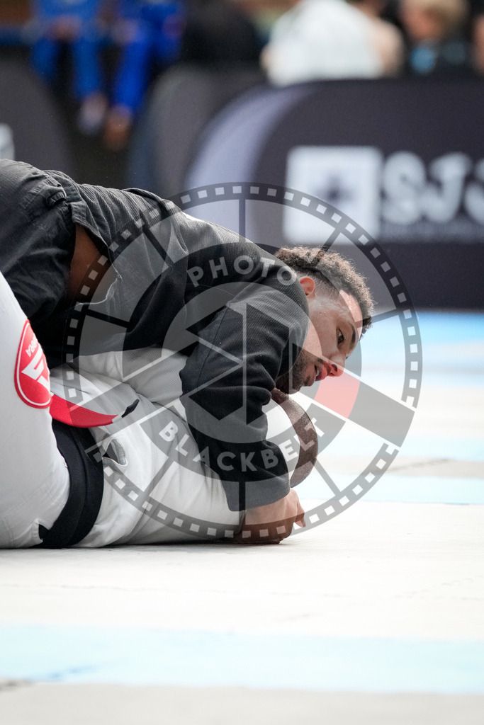 20250920PBB0129 | Athletes compete during the AJP Tour Hamburg International Jiu-Jitsu Championship, on September 20, 2025 in Hamburg, Germany. © Chiara Dazi / photoblackbelt