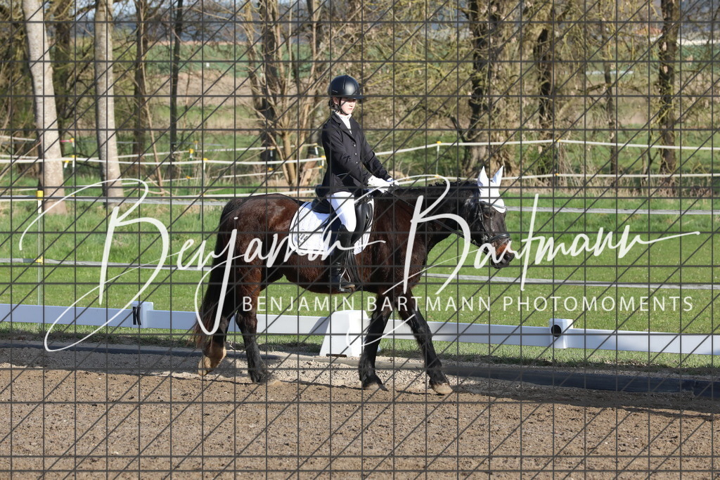 AZ2A2506 | Benjamin Bartmann Photomoments