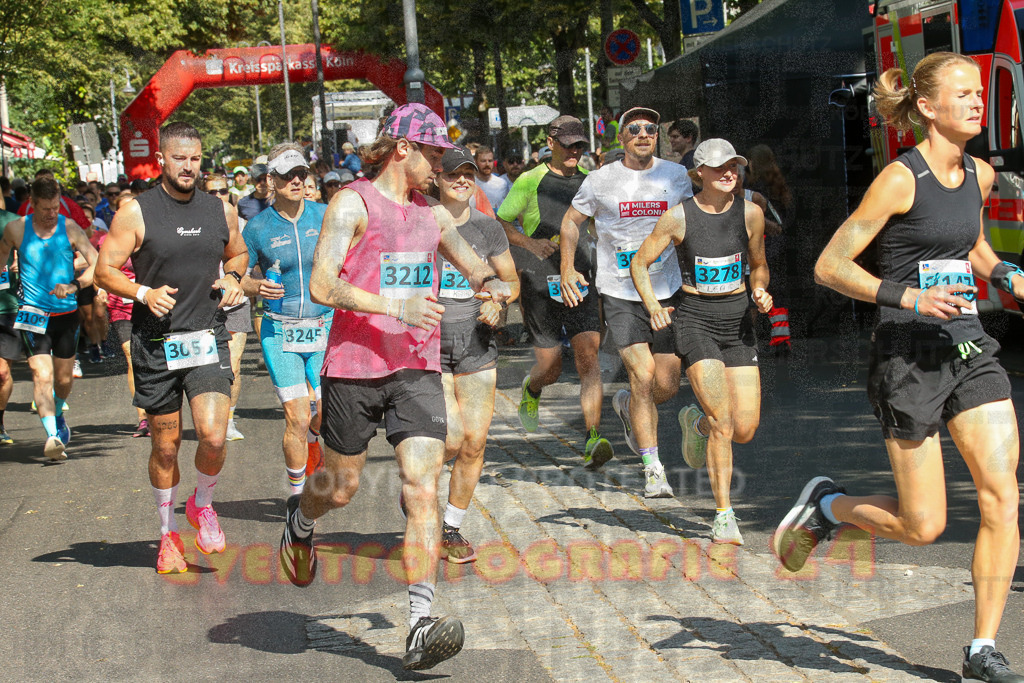 250621_1000_EX1_1130 | Sportfotografie im Rhein-Sieg Kreis, Köln, Bonn, NRW, Rheinland Pfalz, Hessen, etc. Unser Tätigkeitsfeld umfasst den Laufsport vom Volkslauf über den Marathon, Duathlon, Triathon bis zum Ultralauf wie Kölnpfad Ultra oder Schindertrail.