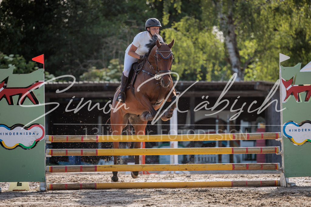 20260529-_3LI0422 | Tierfotografie Pferde, Hunde, Katzen, Haustiere.
Turnierfotografie Reitturniere, Reiten, Springreiten, Dressur in Hanau, dem Main-Kinzig-Kreis und dem Rhein-Main- Gebiet um Frankfurt