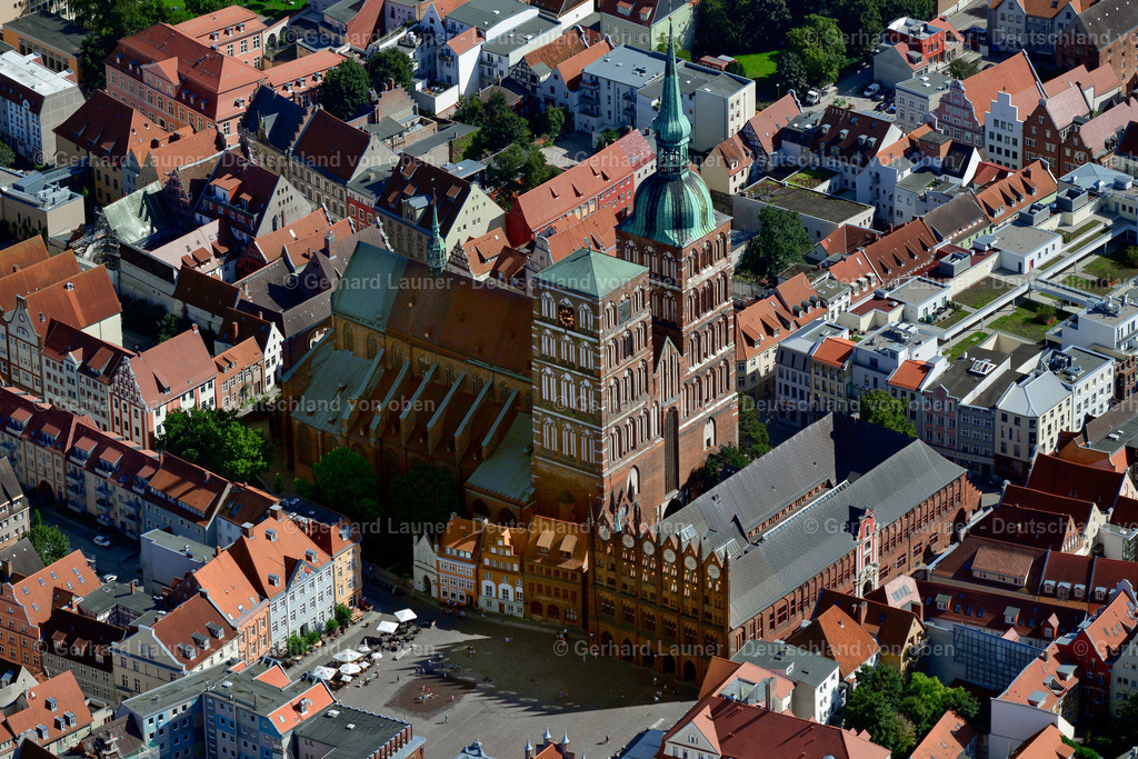 3638145 | STRALSUND 25.08.2016 Kirchengebäude der Sankt Nikolai -Gemeinde im Ortsteil Andershof in Stralsund im Bundesland Mecklenburg-Vorpommern. Weiterführende Informationen bei: Ev. Kirchengemeinde St. Nikolai,  Hansestadt Stralsund. // church building Sankt Nikolai -Gemeinde in the district Andershof in Stralsund in the state Mecklenburg - Western Pomerania. Further information at: Ev. Kirchengemeinde St. Nikolai,  Hansestadt Stralsund. Foto: Gerhard Launer