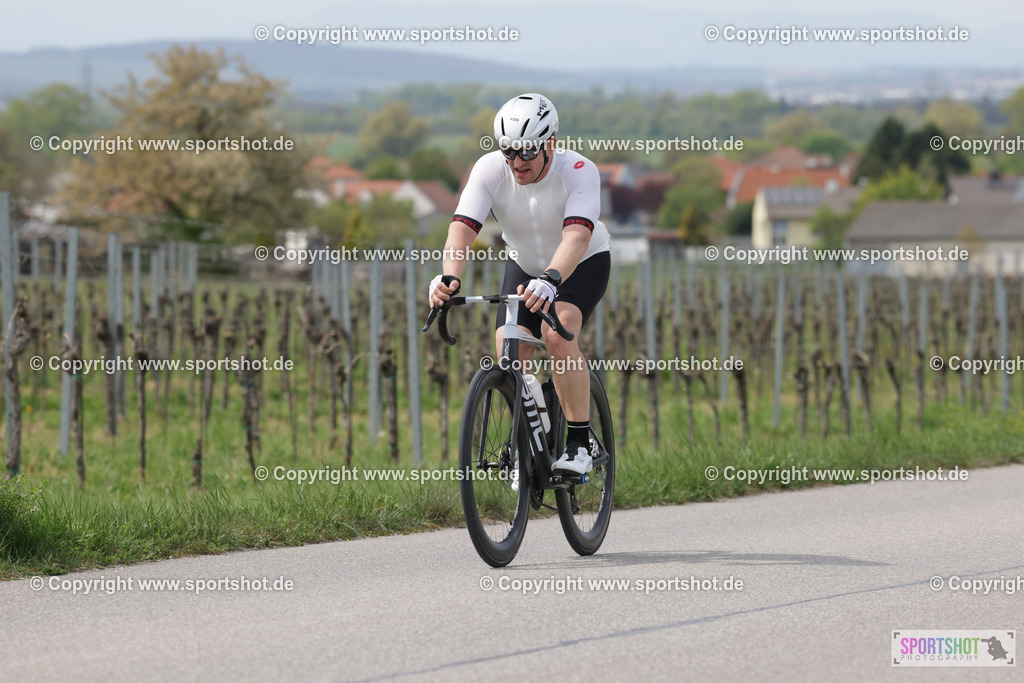 368A5037 | Neusiedlersee Radmarathon 2026@sportshot_your_pictrs #yourpictures#roadtowm2029 #nrm #neusiedlerseeradmarathon #neusiedlersee #neusiedlerseetourismus #burgenland #mörbisch #nrm26 #burgenlandtourismus #voglundco #poweredbyburgenlandtourismus #radsport #rad #marathon #ucigranfondo #visitburgenland #ucigranfondoworldseries