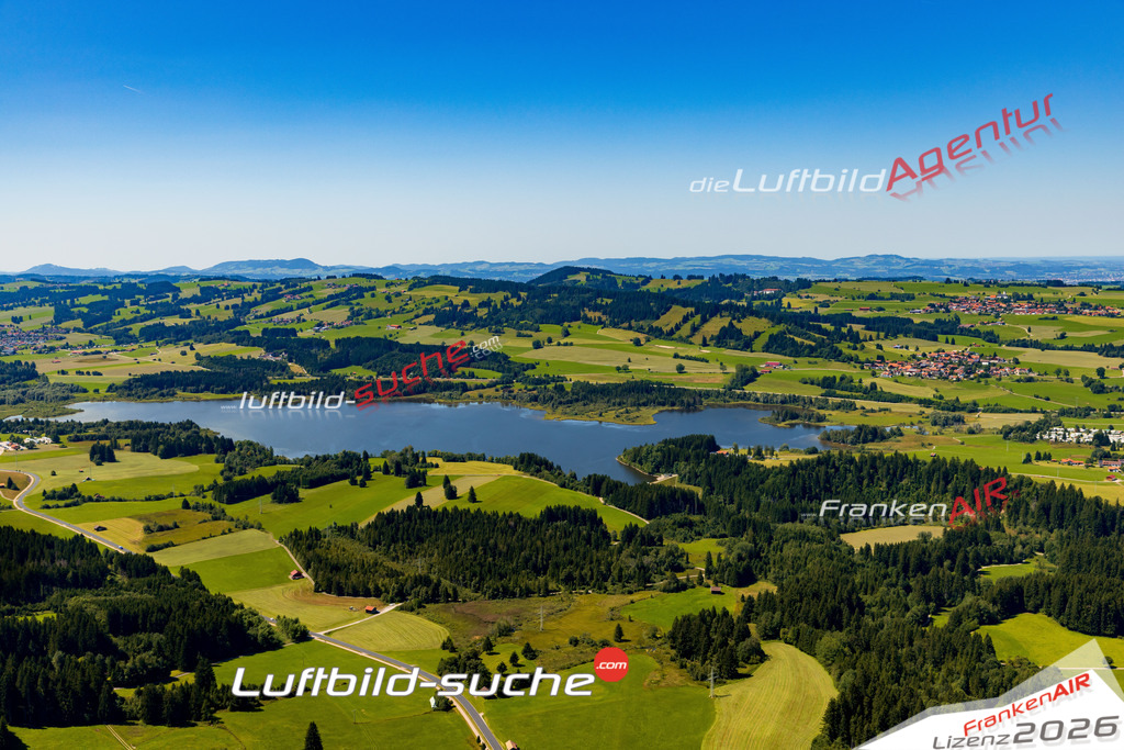 Grüntensee Oy-Mittelberg Bild- Das Luftbild wurde 2025 vom UL-Flugzeug heraus erstellt ( keine Drohne ) - Hochauflösende Luftaufnahme -Nicht vergleichbar mit Google Maps oder Satelittenbilder- Die Geschenkidee !Mit Lizenz und Bildrechte bestellbar