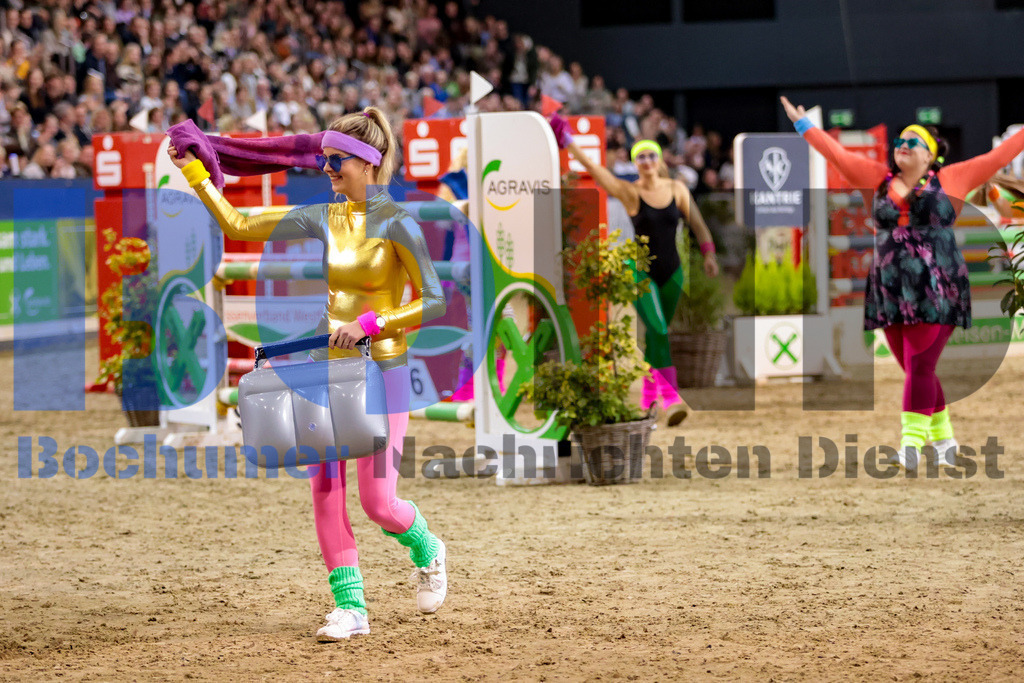 Agravis Cup 2024 - Kostuemspringen {date} -  | {headline}



(Foto: Sebastian Sendlak / BOND)

 - Realisiert mit Pictrs.com