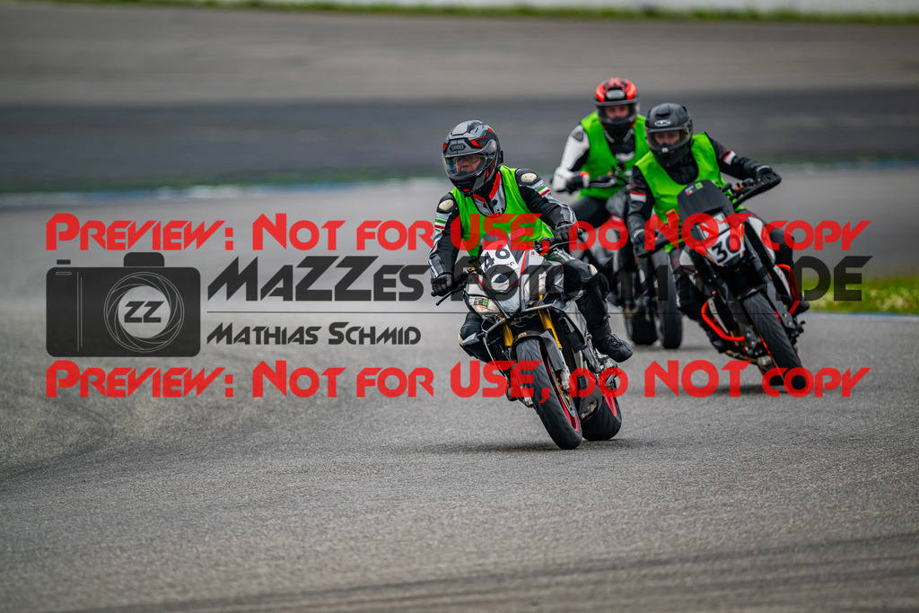 MaZZes_FotoMatrix_240701_6007705_9464 | INST