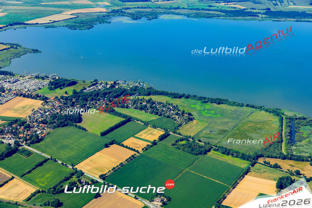 Aktuelles Luftbild von Sandbrink Hüde - Die Luftaufnahme wurde 2022 mittels UL-Flugzeug erstellt ( keine Drohne ) - hochauflösende Kamera-Systeme von  Canon -Beste Qualität - Für grossformatige Ausdrucke geeignet. Die Geschenkidee !