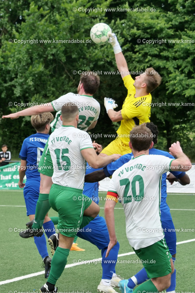 Fußball : Bezirksliga : TV Voerde - FC Sterkrade 72 | Fußball : Bezirksliga : TV Voerde - FC Sterkrade 72 am 25.05.2025 in Voerde - Realisiert mit Pictrs.com