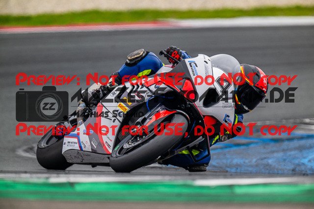 MaZZes_Fotomatrix_20230818_6007705_3652 | PRO SUPERSTOCK