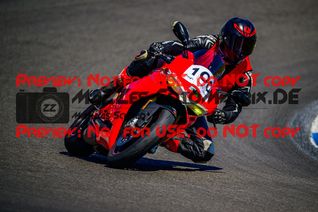 MaZZes_Fotomatrix_20250519_6007705_6416-2 | INST