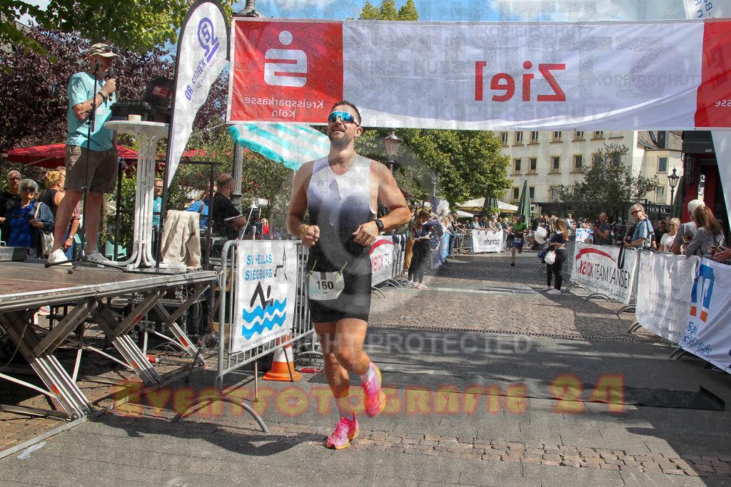 250824_1242_EV4_9409 | Sportfotografie im Rhein-Sieg Kreis, Köln, Bonn, NRW, Rheinland Pfalz, Hessen, etc. Unser Tätigkeitsfeld umfasst den Laufsport vom Volkslauf über den Marathon, Duathlon, Triathon bis zum Ultralauf wie Kölnpfad Ultra oder Schindertrail.