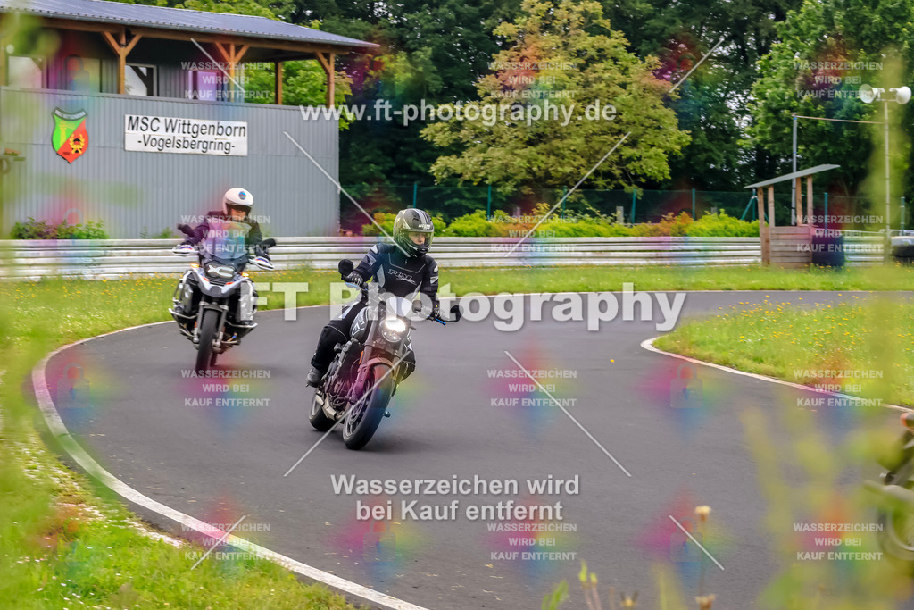 VBK-6504 | Hier findet Ihr Bilder von Touristenfahrten auf der Nürburgring Nordschleife oder von anderen Veranstaltungen die ich besucht habe. Viel Spass beim Durch Schauen 