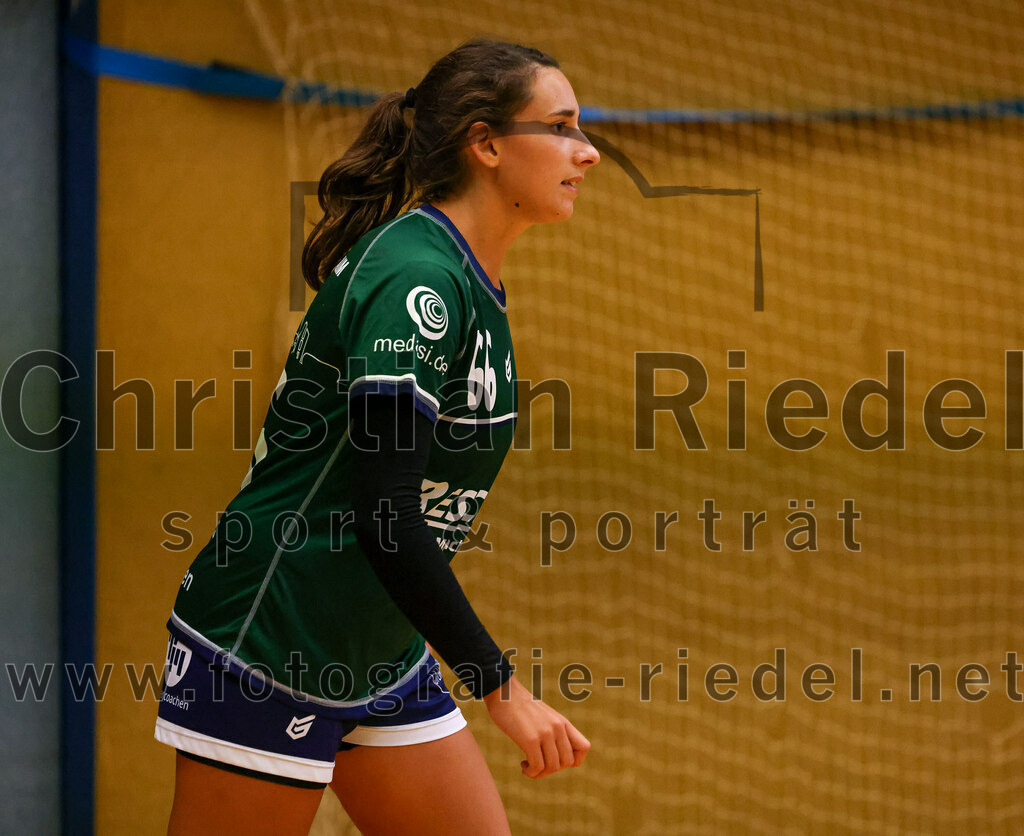 2023-09-16_103_TSV_Vaterstetten_gegen_SV_Muenchen_Laim | Baldham, Deutschland, 16.09.2023:
Handball, Bayernliga Frauen Staffel Süd 2023 / 2024, 1. Spieltag, TSV Vaterstetten gegen SV München Laim, Endergebnis: 23:34

Elisa von Hoenning (SV München Laim, #66)

Foto: Christian Riedel / fotografie-riedel.net
