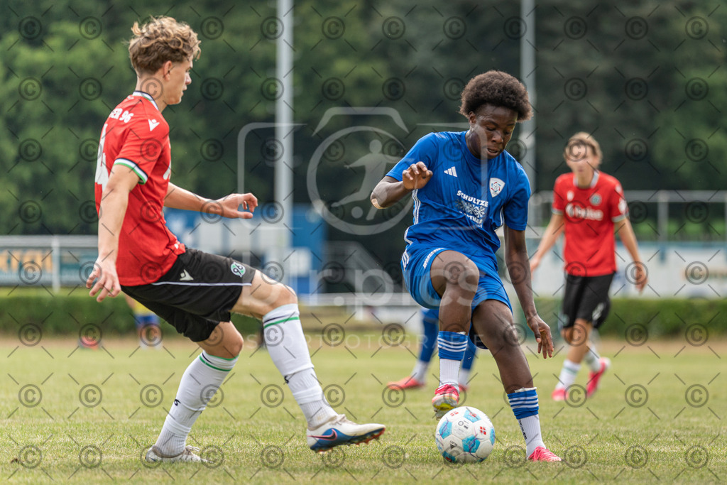 _DSC8095 | Professionelle Fußball- und Sportfotografie. Spielbilder online ansehen und kaufen – Einzelbilder oder komplette Galerien in hoher Qualität. - Realisiert mit Pictrs.com