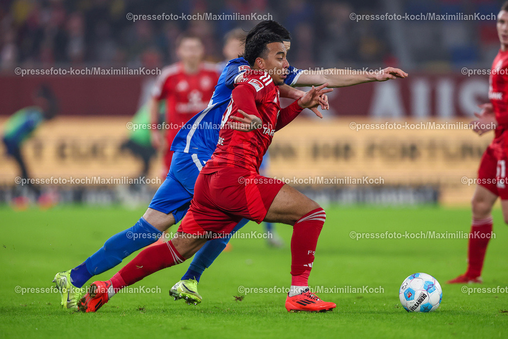 Due20122401040 | 20.12.2024, Fußball, Fortuna Düsseldorf - 1. FC Magdeburg, 2. Bundesliga, Merkur Spiel-Arena, Saison 2024 2025: Jean Hugonet (1.FC Magdeburg #24) im Zweikampf gegen Myron van Brederode (Fortuna Düsseldorf #10)DFB regulations prohibit any use of photographs as image sequences and or quasi-video.