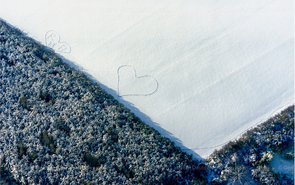 7000396 | Liebeserklärung bei Leinach, Würzburg