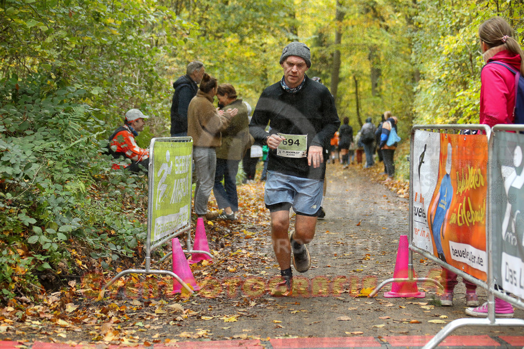251026_1317_EX1_3111 | Sportfotografie im Rhein-Sieg Kreis, Köln, Bonn, NRW, Rheinland Pfalz, Hessen, etc. Unser Tätigkeitsfeld umfasst den Laufsport vom Volkslauf über den Marathon, Duathlon, Triathon bis zum Ultralauf wie Kölnpfad Ultra oder Schindertrail.