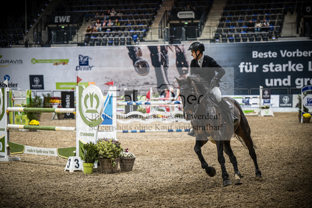 DOS_2733 | Entdecke hochwertige Reitturnierfotos von Foto Oger. Professionell, emotional und authentisch – jetzt Lieblingsmomente im Shop bestellen.Deutschlandweite Turnierfotografie. - Realisiert mit Pictrs.com