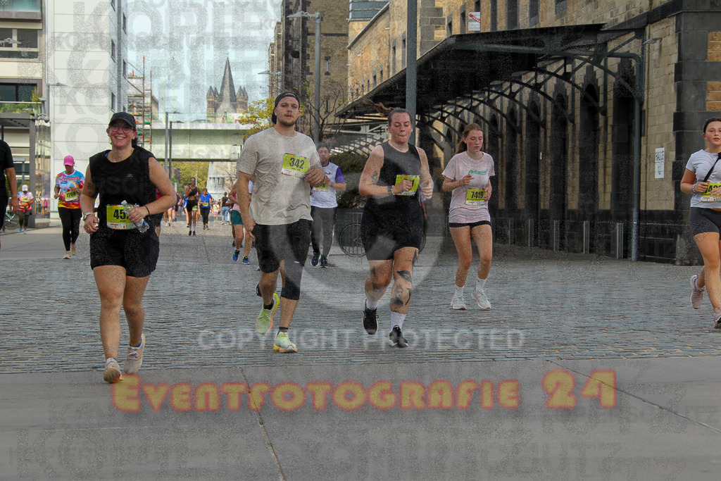 250920_1336_EV4_6228 | Sportfotografie im Rhein-Sieg Kreis, Köln, Bonn, NRW, Rheinland Pfalz, Hessen, etc. Unser Tätigkeitsfeld umfasst den Laufsport vom Volkslauf über den Marathon, Duathlon, Triathon bis zum Ultralauf wie Kölnpfad Ultra oder Schindertrail.