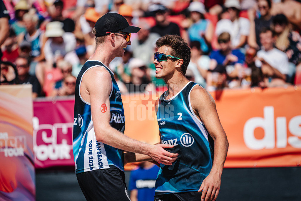 Beachvolleyball | Männer  | Allianz German Beach Tour 2024 | Tourstop Kühlungsborn | 10.08.2024 | v.l. Philipp Huster und Lui Wüst freuen sich und jubeln