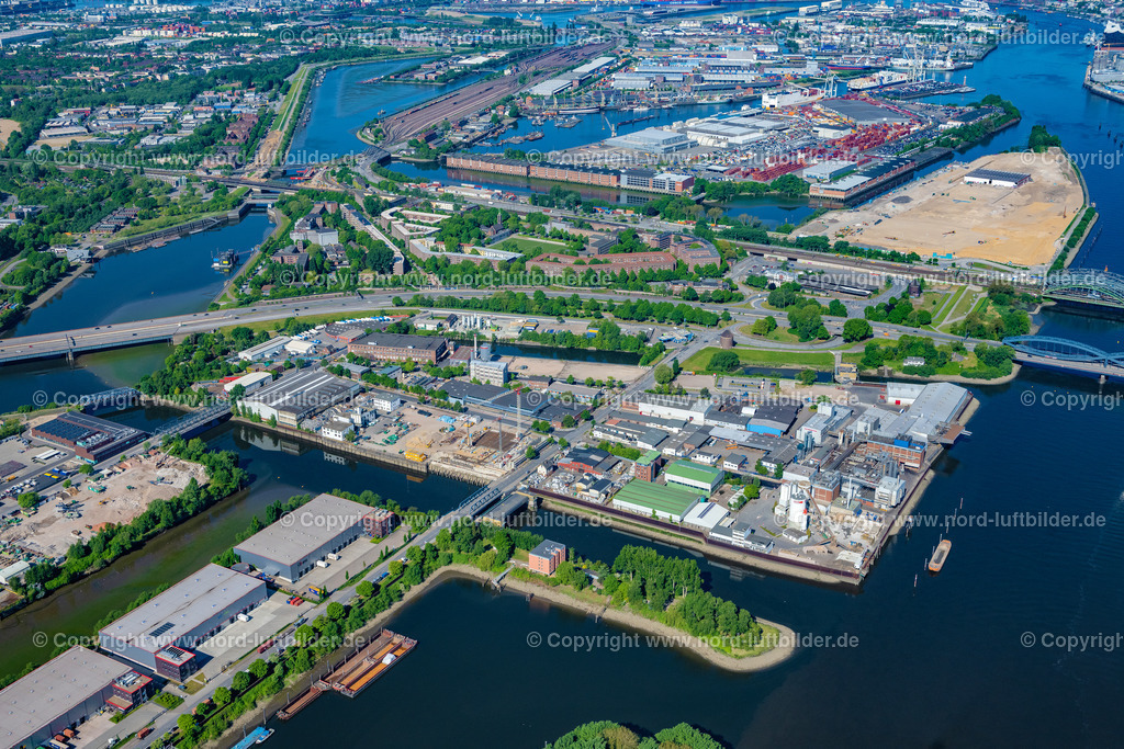 Hamburg_Elbbrücken_Veddel_ELS_3488150522 | HAMBURG 15.05.2022 Innenstadtbereich im Stadtgebiet am Flussverlauf der Norderelbe im Ortsteil Veddel an der Straße Oberwerder Damm in Hamburg, Deutschland. // Cityscape of the district on the river course Norderelbe in the district Veddel on street Oberwerder Damm in Hamburg, Germany. Foto: Martin Elsen