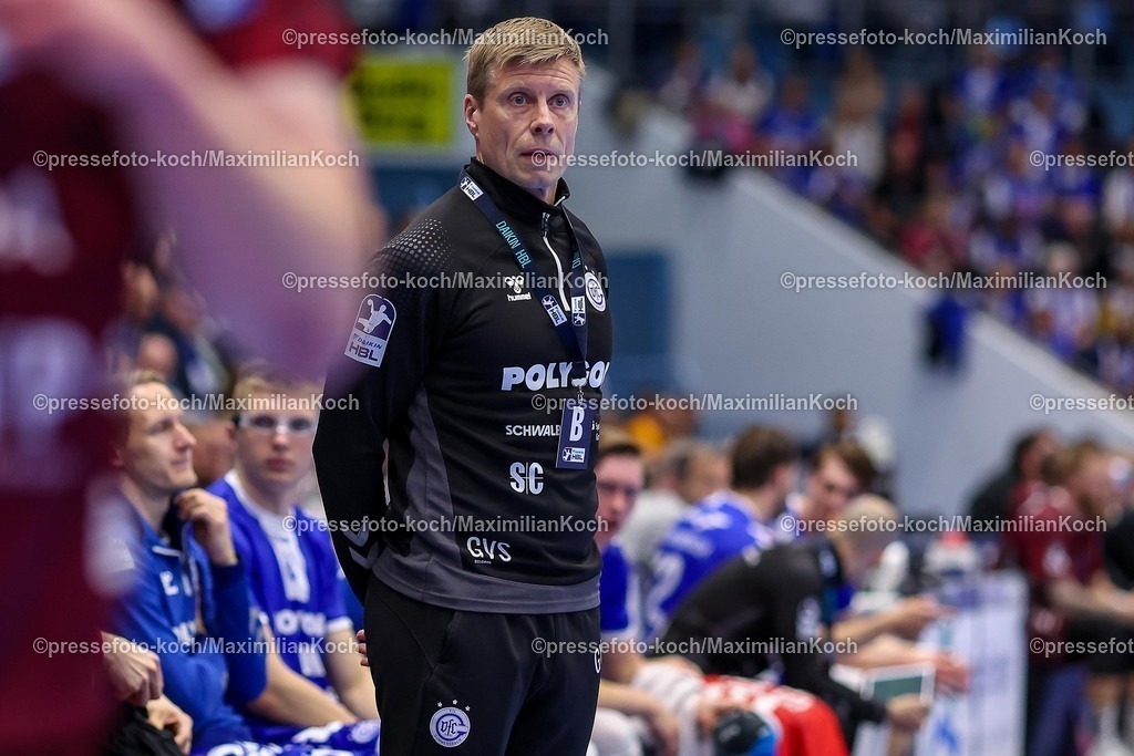Gum25042501037 | 25.04.2025, Handball, HBL, VfL Gummersbach - 1. VfL Potsdam, Schwalbe-Arena: Trainer Gudjon Valur Sigurdsson (GUM) 