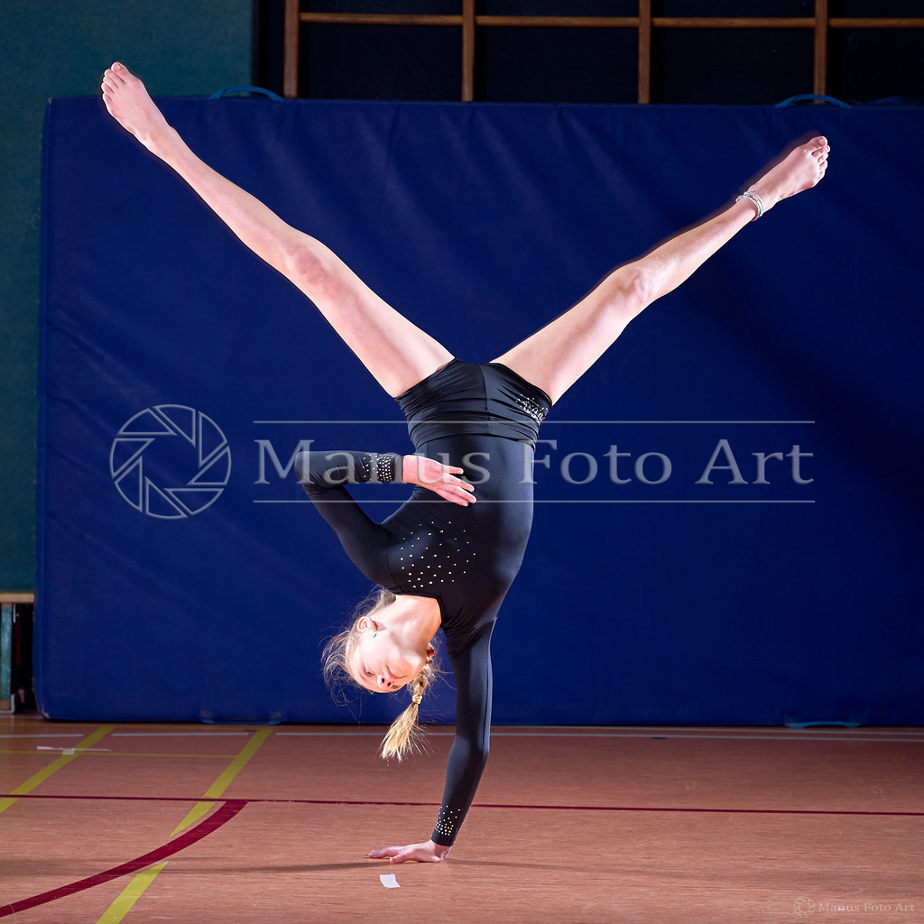 B-DSC00835 | Professionelle Sportfotografie in Hamburg, Schleswig-Holstein und Niedersachsen – spezialisiert auf Rhönrad, Geräteturnen, Leistungsturnen und rhythmische Sportgymnastik. Bundesweite Begleitung von Rhönrad-Events. Jetzt Sport-Fotos - Realisiert mit Pictrs.com