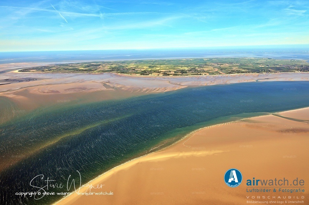 Halligen-Inseln-Weltnaturerbe-Wattenmeer-Mai-23-airwatch-wagner-240A2976 | Entdecken Sie atemberaubende Luftbilder und Fotografien auf airwatch.de - Tauchen Sie ein in eine Welt voller faszinierender Aufnahmen aus der Vogelperspektive.