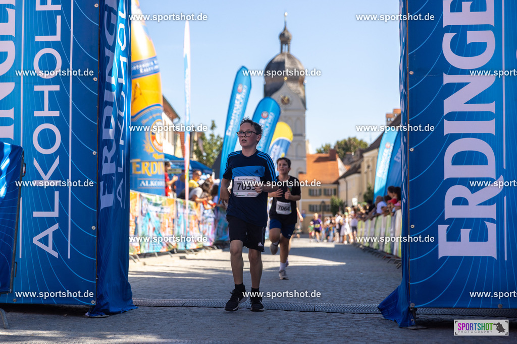 VJ__3489 | Stadtlauf Erding 2025 #stadtlauferding #erdingstadtlauf #stadtlauf_erding #laufmotivation #trisporterding #yourpictrs #sportshot_your_pictrs
