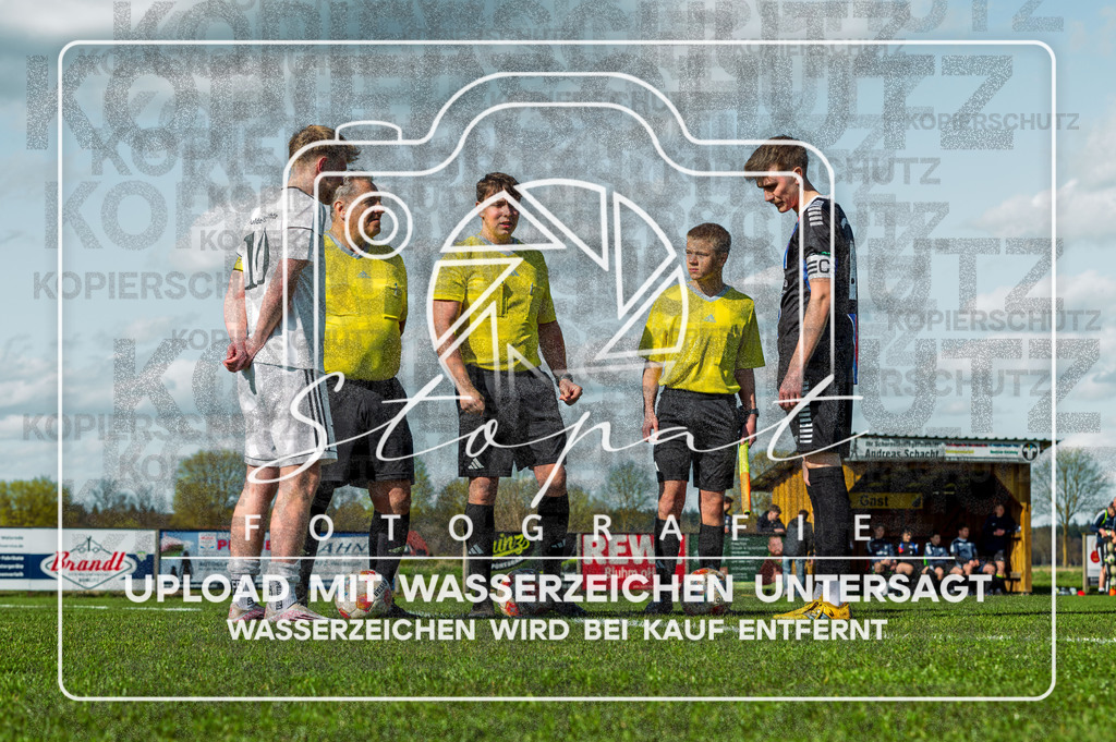 FGFS-LEN-1000 | Michael Boettrich (Schiedsrichter) beim Herren Kreisliga HK Spiel zwischen FG Fulde-Stellichte und Eintracht Leinetal im Fulder Zentralstadion, Fulde (Simon Paul Stopat) - Realisiert mit Pictrs.com