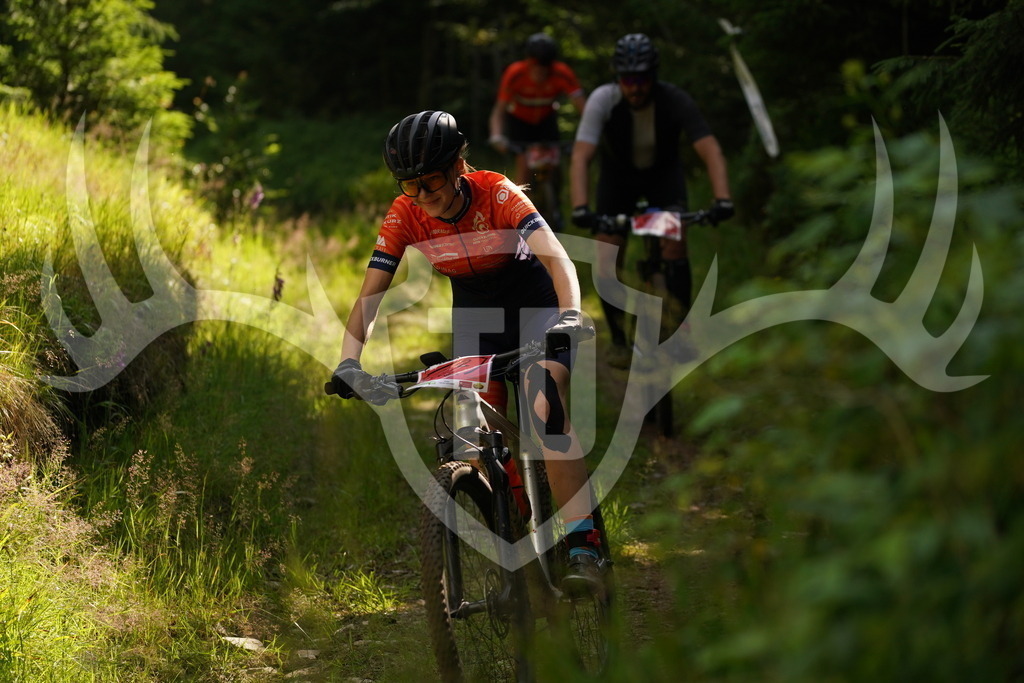 A9_06076 | Fotogalerie der Treibjagd im Dunkelwald - Dein MTB Etappenrennen im Erzgebirge - Realisiert mit Pictrs.com