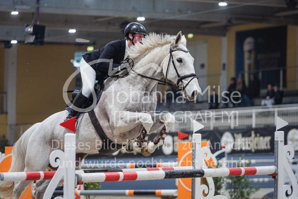 230212_Warstein_GP-529 | Deine schönsten Turniermomente als professionelle Fotos! Entdecke hochwertige Pferdesport-Fotografie im Online-Shop. Jetzt Fotos finden & bestellen!