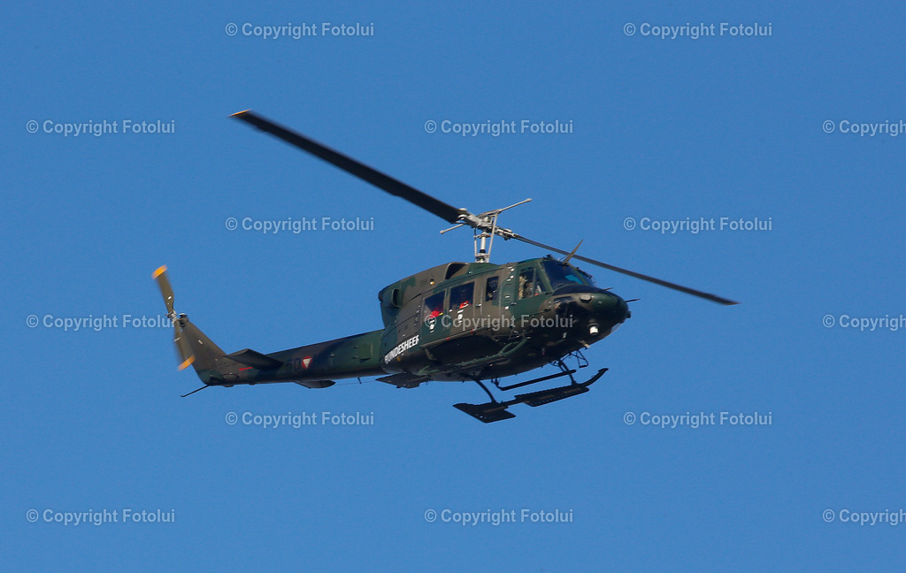 A_LUI_180125_12 | SPORT FUSSBALL TESTSPIEL ASKOE OEDT 1B-SU VORTUNA BAD LEONFELDEN 18.01.2025 IM BILD : HUBSCHRAUBER BUNDESHEER FOTO:FOTOLUI