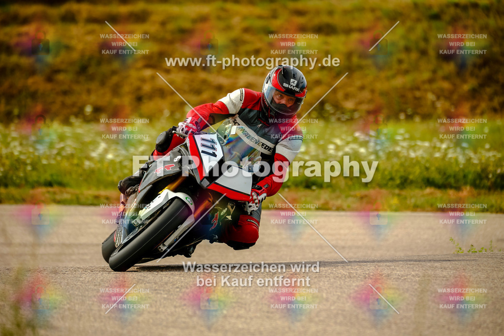 Chambley Juli-0705 | Hier findet Ihr Bilder von Touristenfahrten auf der Nürburgring Nordschleife oder von anderen Veranstaltungen die ich besucht habe. Viel Spass beim Durch Schauen 