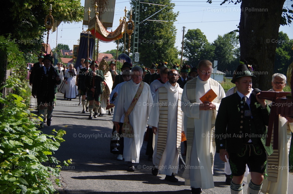 IMGP6109 | fotografiert von Axel PollmannLeonhardi Wallfahrt Benediktbeuern und Murnau, Fronleichnam, Fasching, Landschaft im Loisachtal und Benediktbeuern  - Realisiert mit Pictrs.com