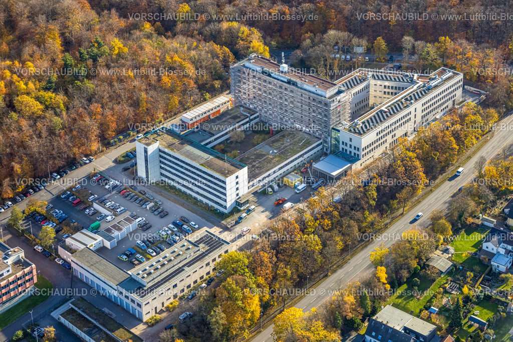 Hagen251103524 | Luftbild, Information und Technik NRW, Kreispolizeibehörde Hagen, Niederlassung Hagen, herbstliche Bäume, Altenhagen, Hagen, Ruhrgebiet, Nordrhein-Westfalen, Deutschland