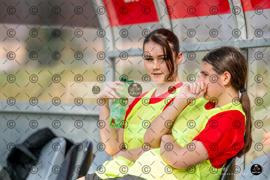 20260308_FCR_FF-17 vs FCRohr_FF17_042-404 | Sport und Naturfotografie von Roberto Esposito zeigt echte Momente Bewegung und die Schönheit der Natur. Ausdrucksstarke Bilder schaffen Emotionen.