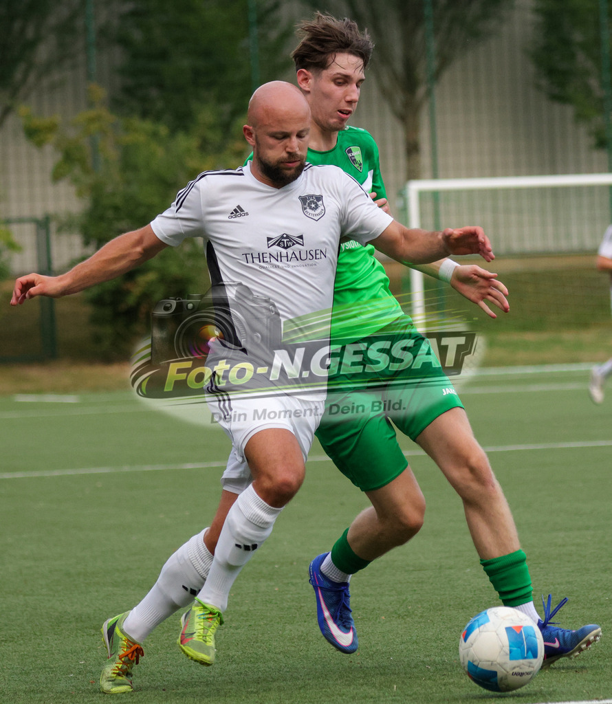 SC Bünde - TuS Bexterhagen | Auf dem Bild zu sehen: grün SC Bünde: ; weiß TuS Bexterhagen:  SC Bünde, TuS Bexterhagen, Saison 26/27, Testspiel, Hunnebrock, Deutschland - Realisiert mit Pictrs.com