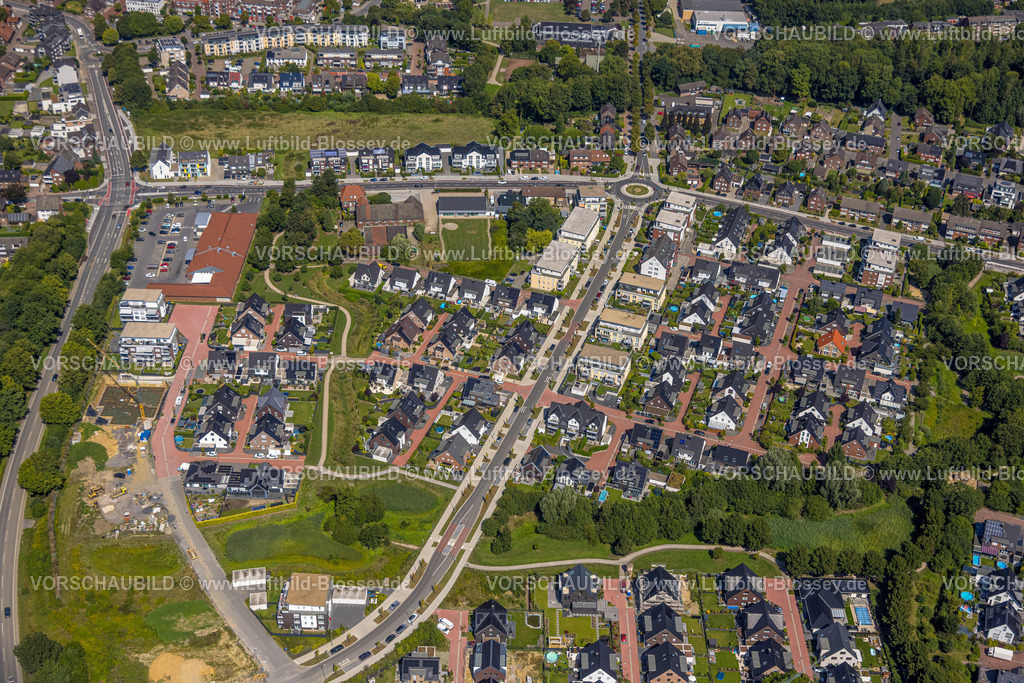 Bottrop250801745Kirchhellen | Luftbild, Großbaustelle Kirchhellener Ring, Straßenausbau und Neubau Wohnsiedlung Dorfheide und Hackfurthstraße, Kreisverkehr, Kirchhellen, Bottrop, Ruhrgebiet, Nordrhein-Westfalen, Deutschland